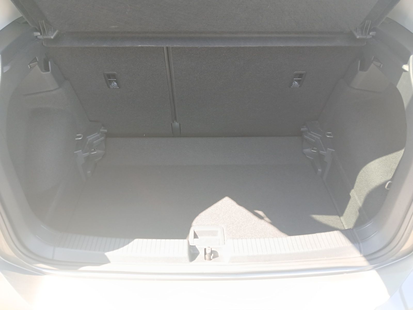 Fahrzeugabbildung Volkswagen T-Cross TSI Life LED