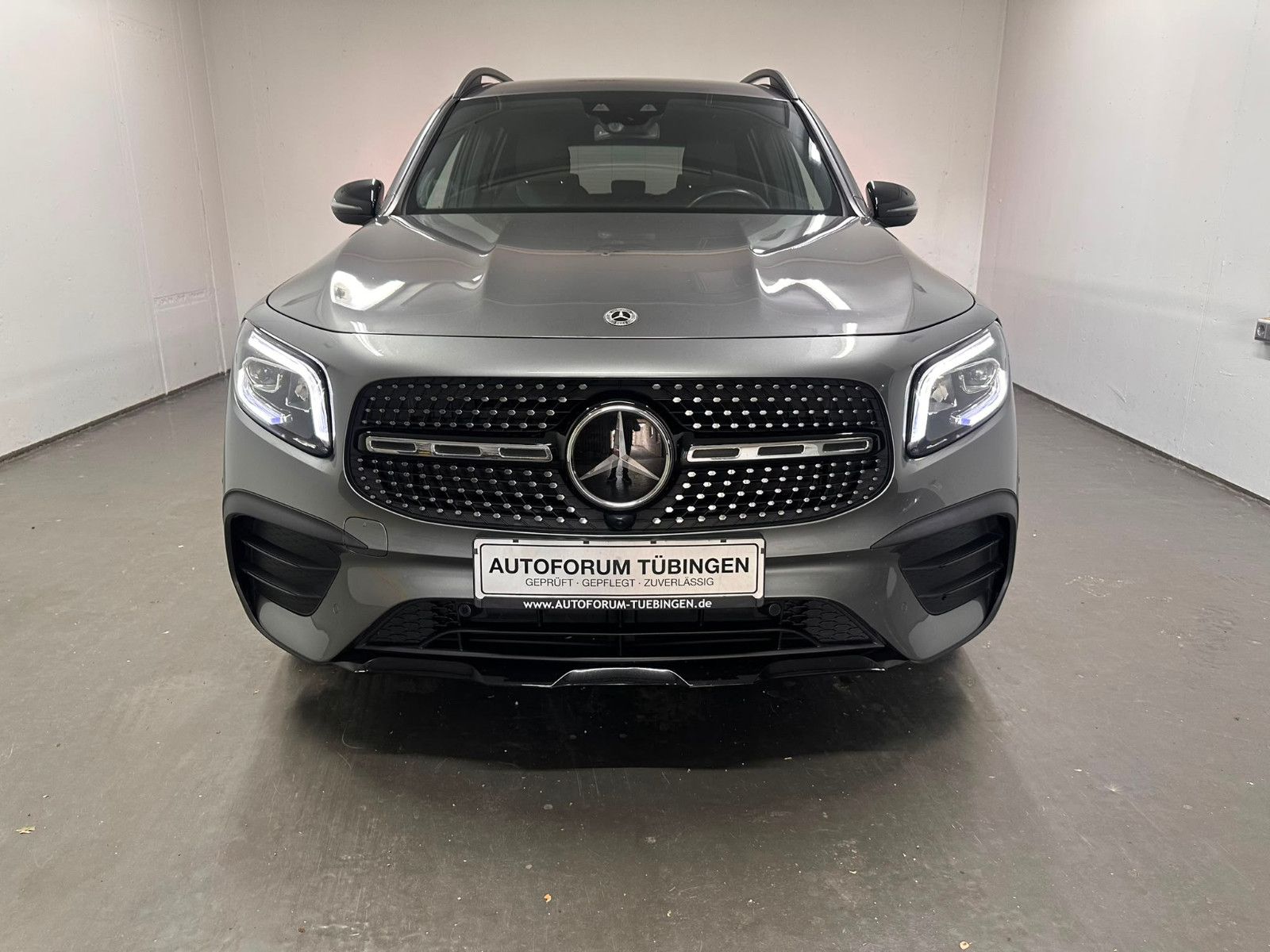 Fahrzeugabbildung Mercedes-Benz GLB 180 d *AMG-LINE*NIGHT*DISTRO*AHK*KAMERA*LED*