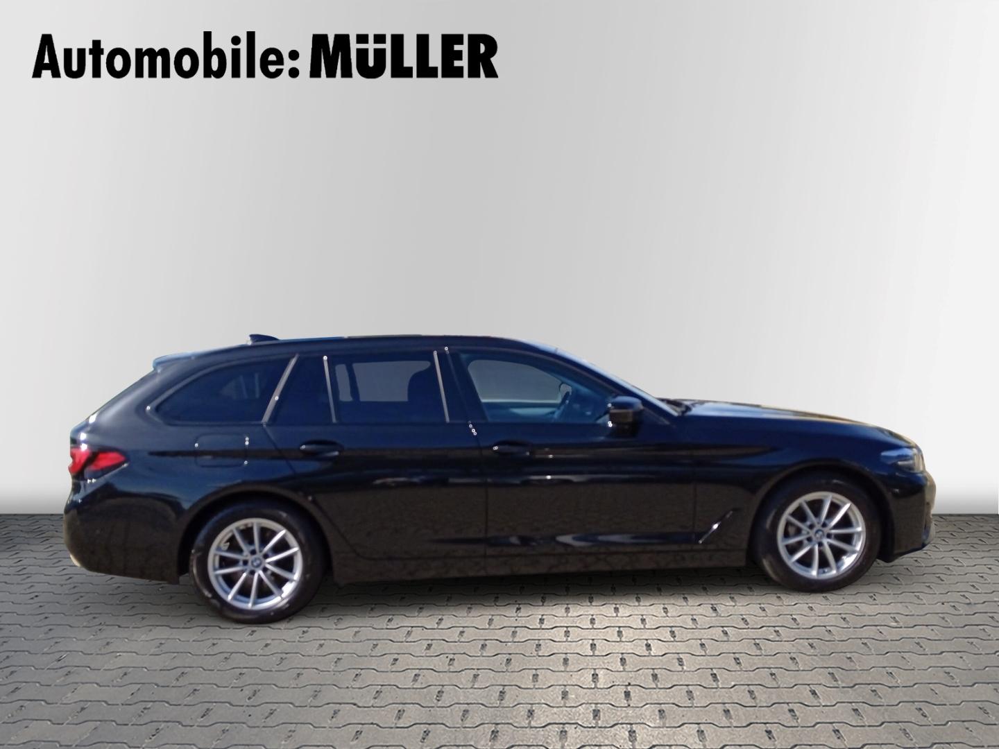 BMW 530 d xDrive Tour+HUD+KAMERA+ACC+AHK+LENKRADHZG+