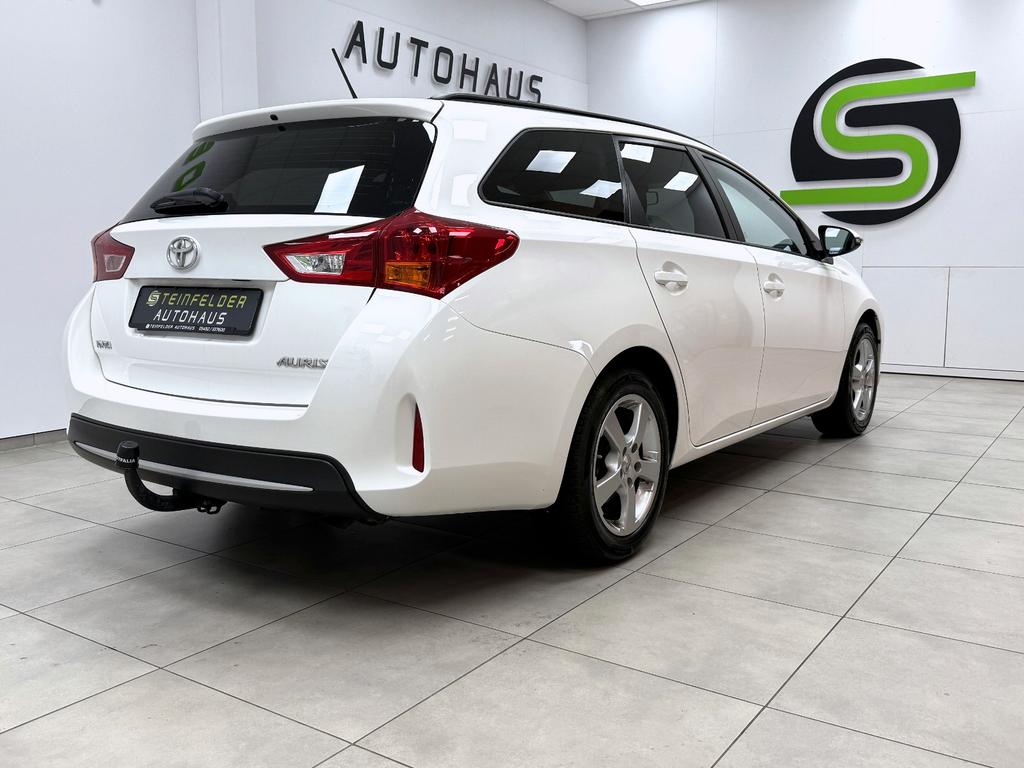 Toyota Auris Touring Sports