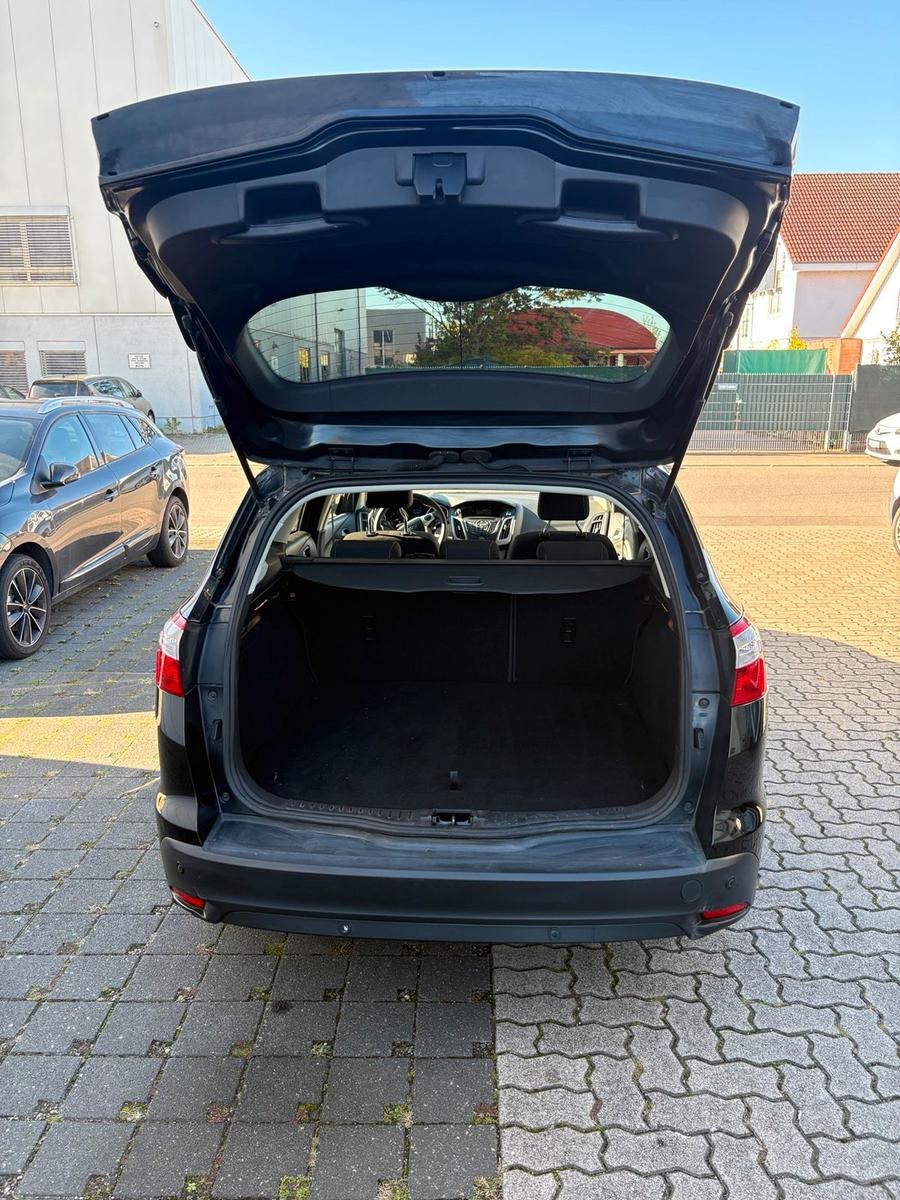 Ford Focus 2014 — photo 5