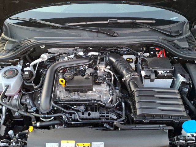 A1 SPORTBACK 30 TFSI ADVANCED LED+SHZ+PDC+DAB