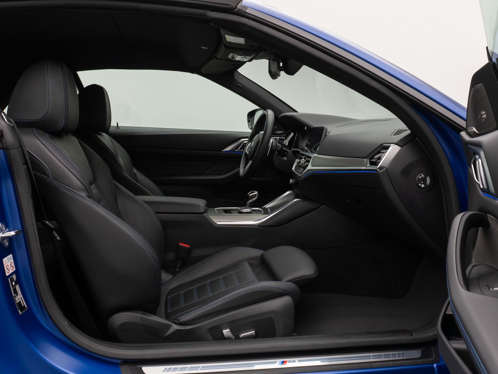 Fahrzeugabbildung BMW M440i xD Cabrio DAB Kamera HUD Individual 19Zoll