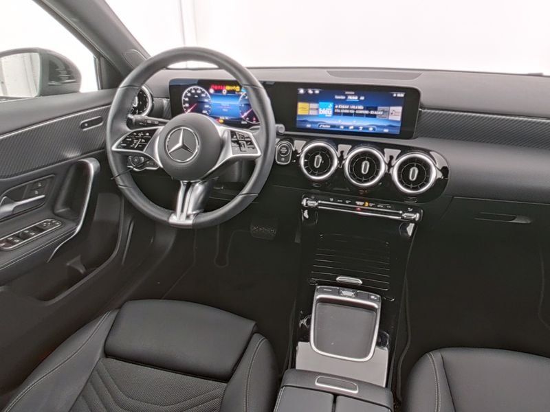 Fahrzeugabbildung Mercedes-Benz A 180 d PROGRESSIVE*APPLE-CARPLAY*KAM*WINTER-PAK