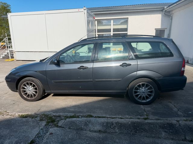 FORD Focus 2.0*Klima*AHK*LM Felgen*Allwetterreifen