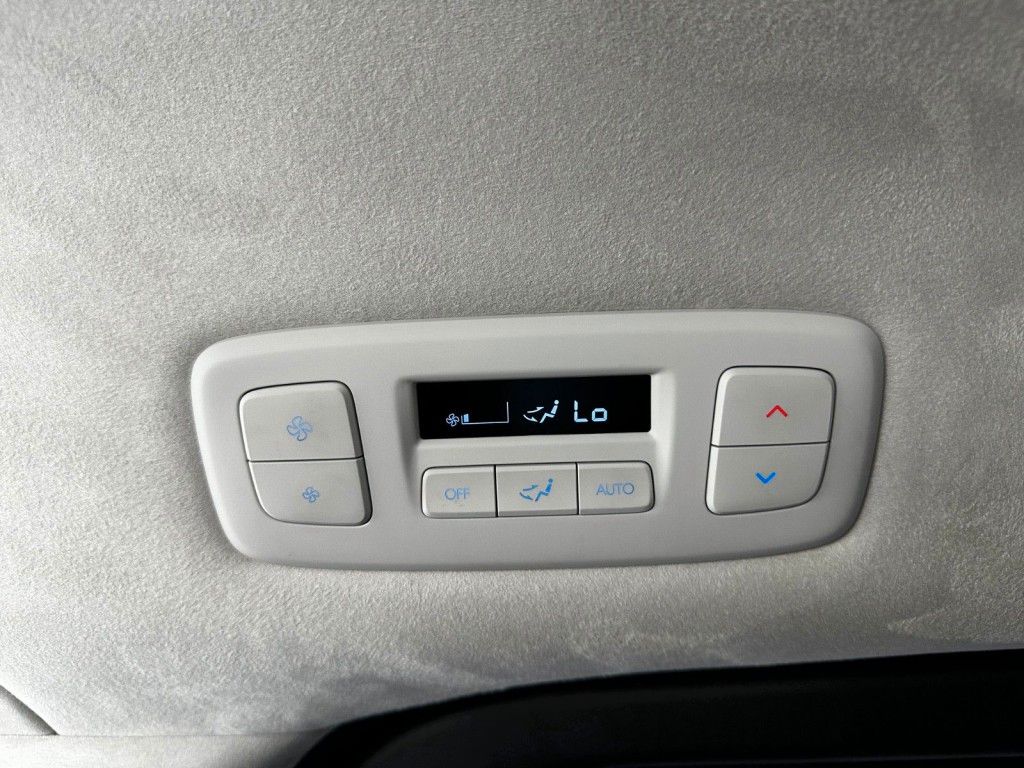 Fahrzeugabbildung Hyundai Staria Signature 7. Sitzer AWD 360°/Bose/Leder!