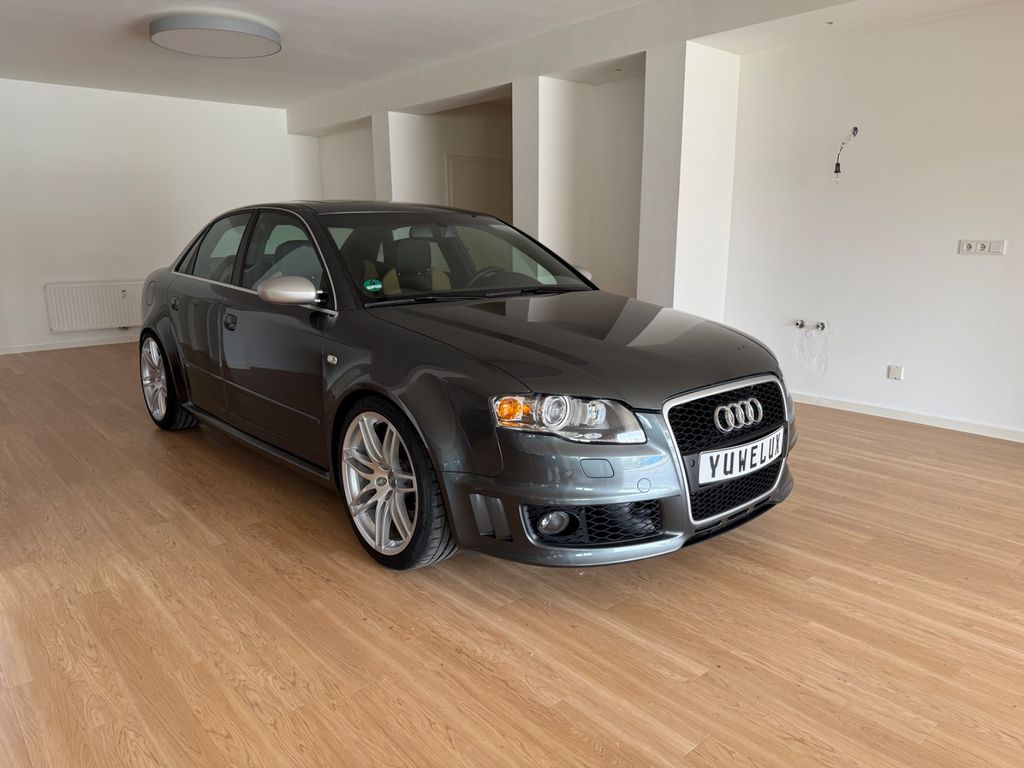 Audi RS4