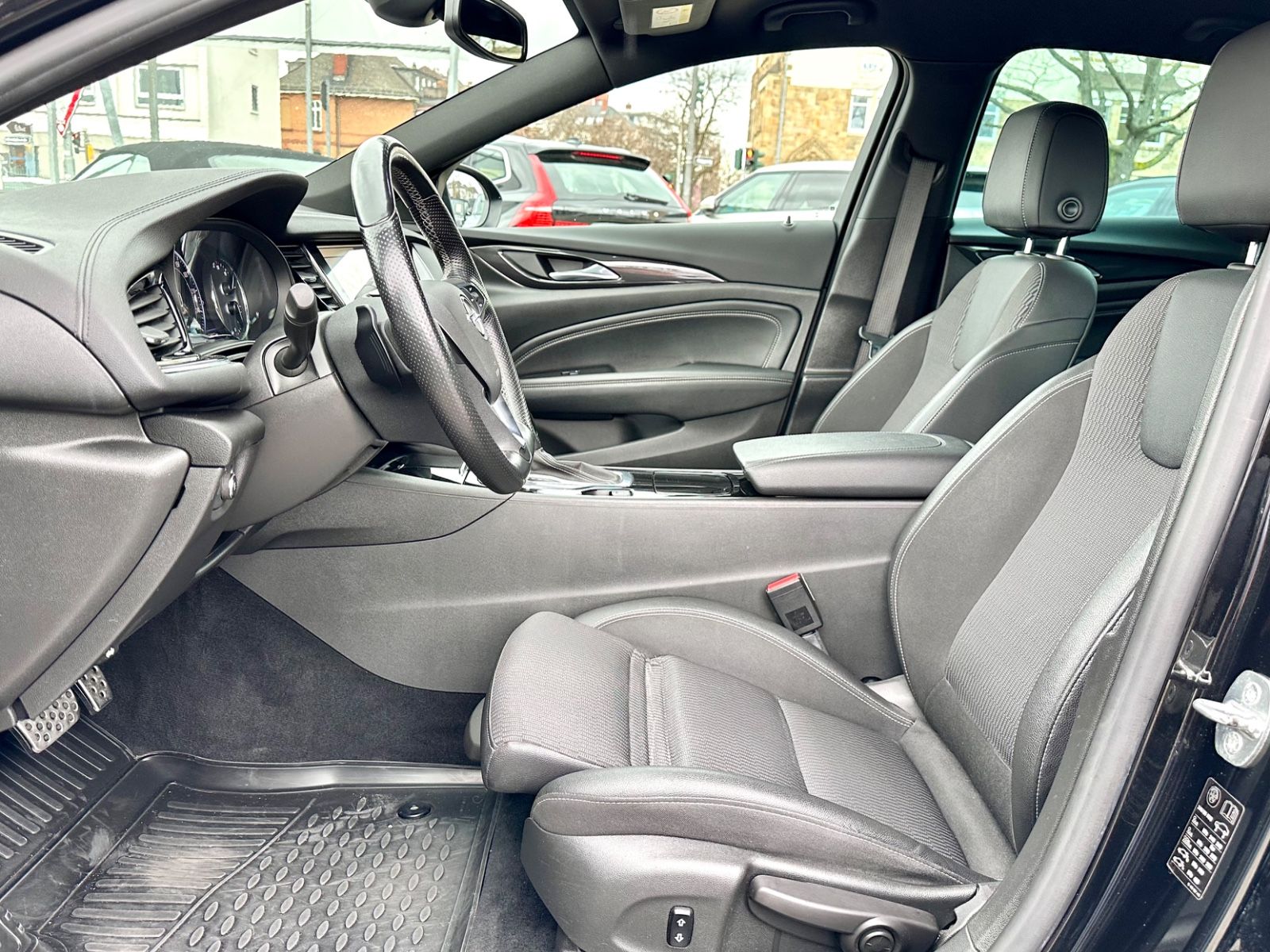 Fahrzeugabbildung Opel INSIGNIA B GRAND SPORT GSI 4x4*MOD.2019*