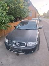 Audi A4 B6 Avant 2.0L Benzin - Audi A4 aus 2001: Kombi