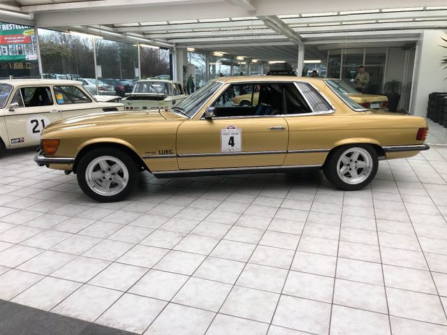 Mercedes-Benz 450SLC Rallyefahrzeug,Überrollkäfig