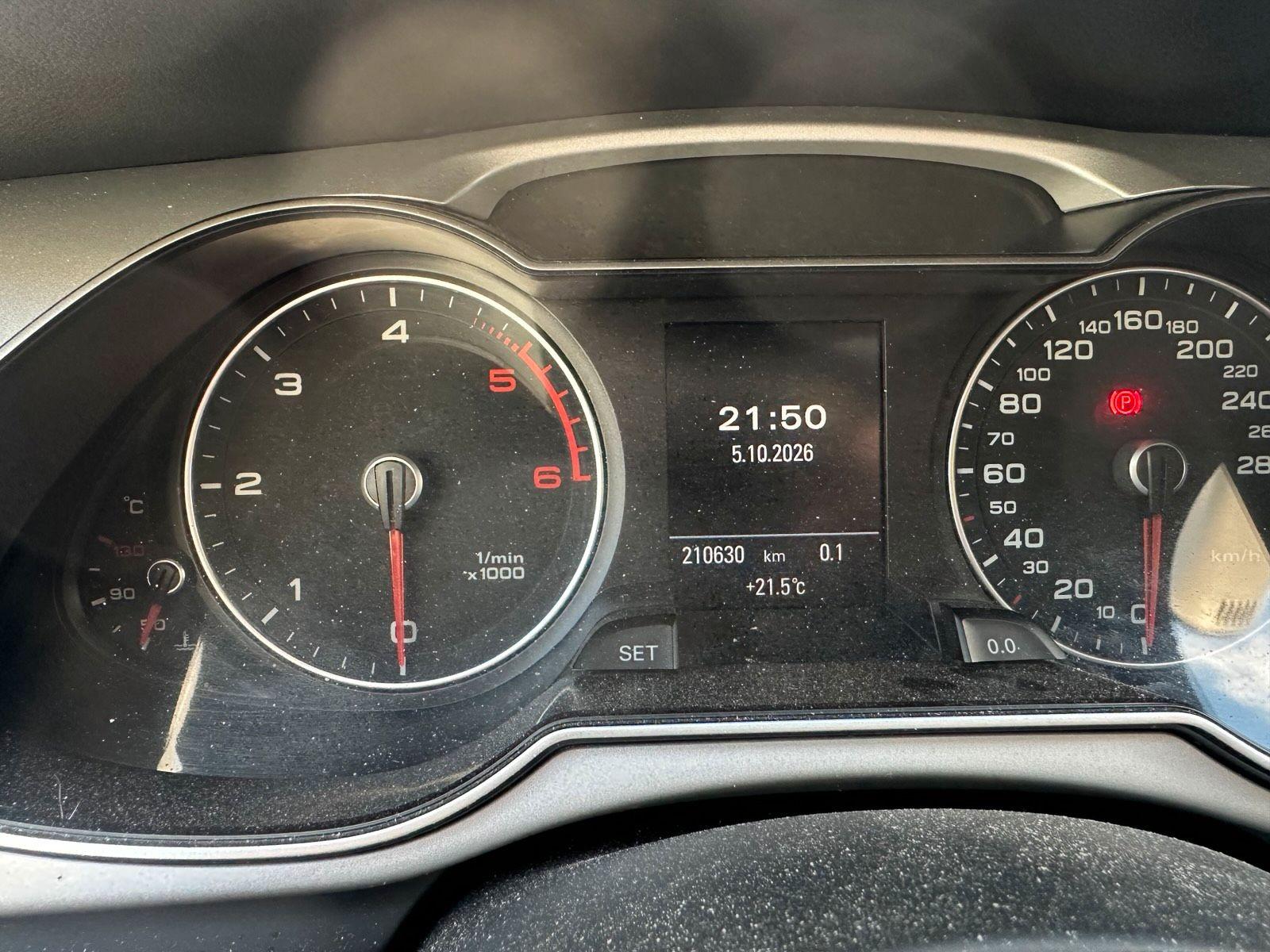 Audi A4 2015 — photo 11