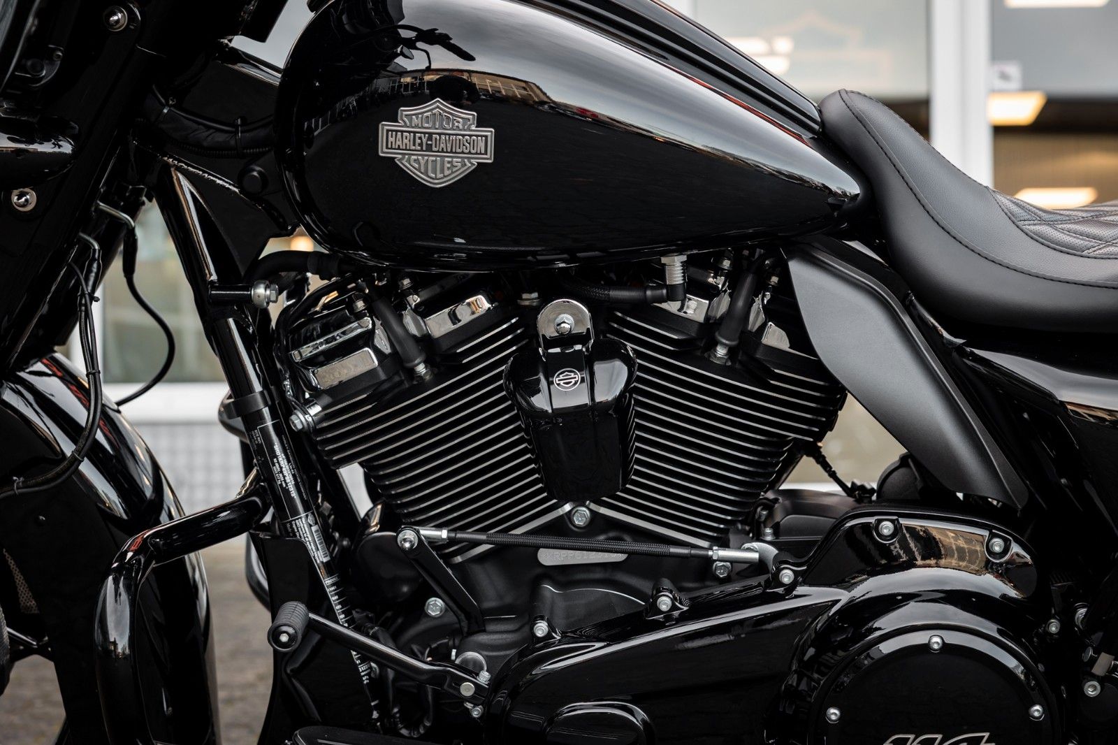 Fahrzeugabbildung Harley-Davidson FLHXS STREET GLIDE SPECIAL 114 CUI - JEKILL -