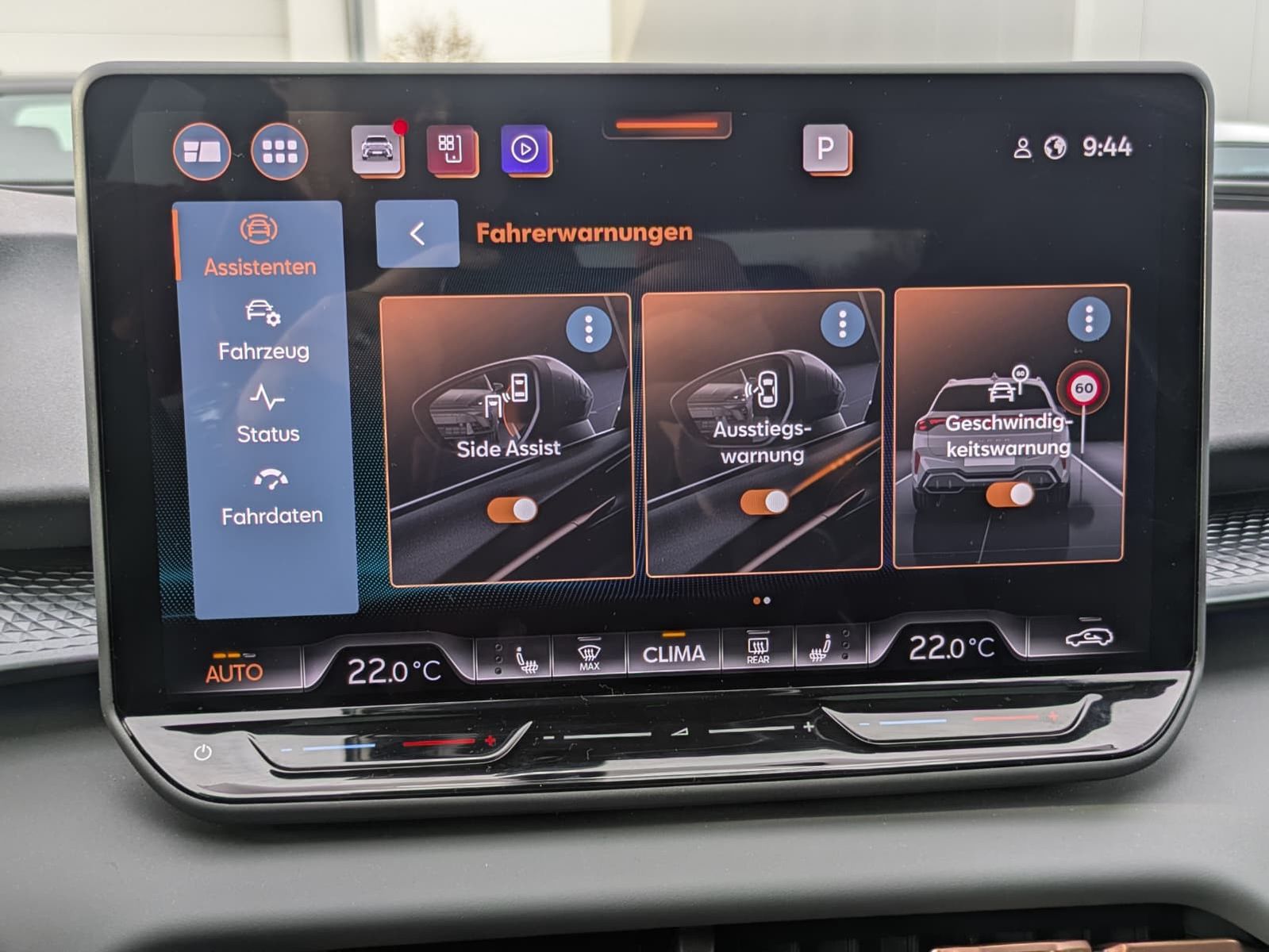 Fahrzeugabbildung CUPRA Terramar 2.0 TSI 4D VZ HUD*MATRIX*PANO*DCC*20"