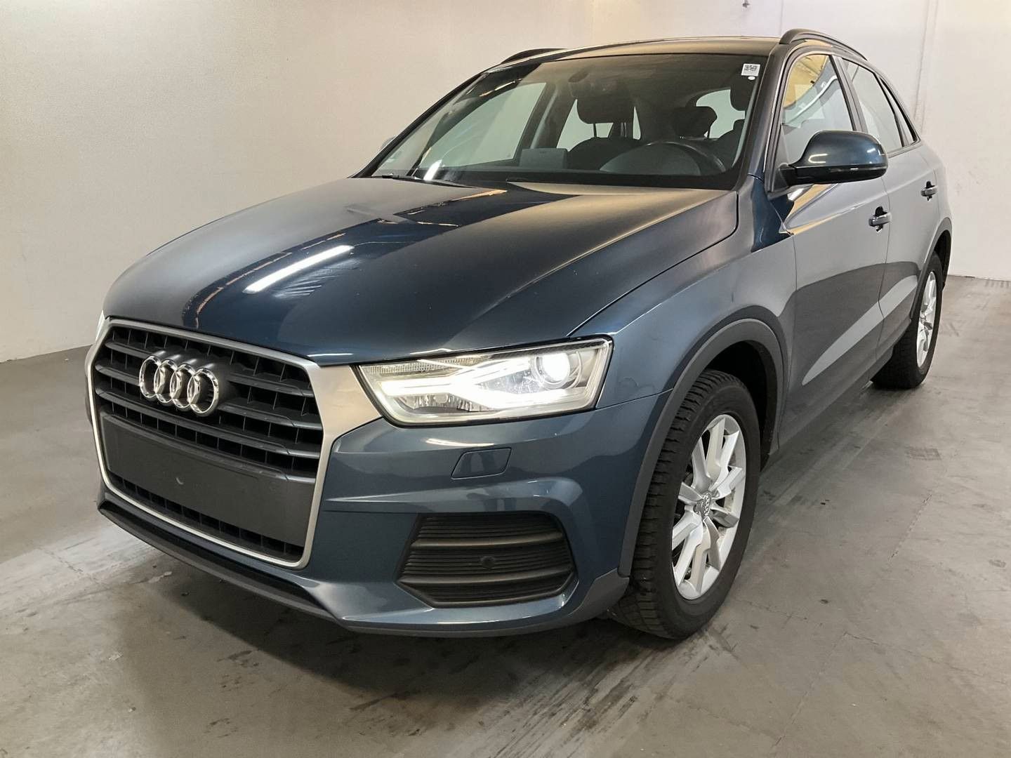 AUDI Q3 TFSI S-Tronic AHK NAVI Xenon Tempo Plus 1.Hd
