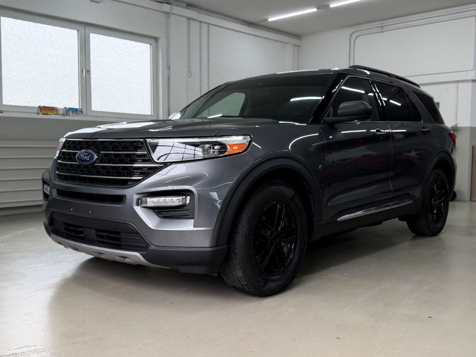 Ford Explorer 2.3