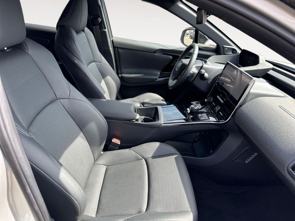 Fahrzeugabbildung Toyota bZ4X X-MODE Comfort- und Technik-Paket