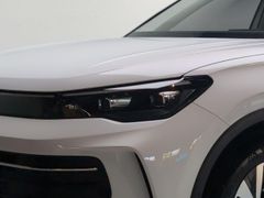 VW Tiguan 1.5 eTSI Life /Pano/LenkradHeiz./ACC/HuD