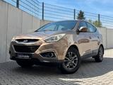 Hyundai ix35 Comfort 2WD/Klima/PDC/SHZ/1.Hand/Allwetter - Hyundai ix35 Comfort mit Diesel-Antrieb