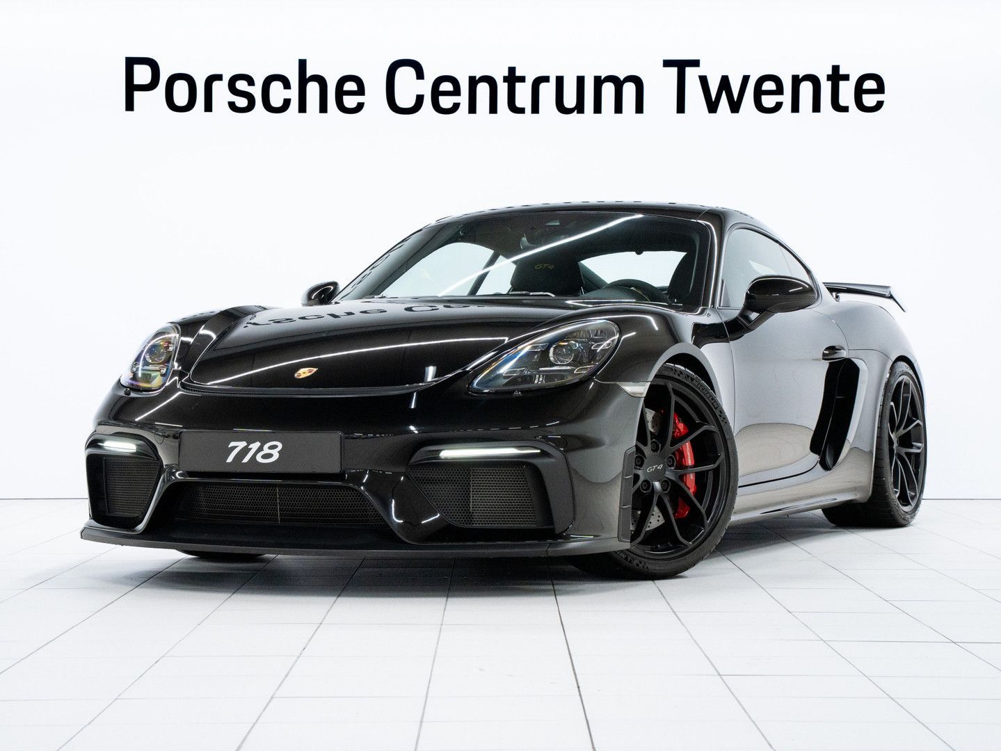 PORSCHE 718 Cayman GT4