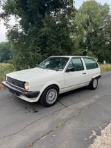 Volkswagen Polo 86C Steilheck H-Kennzeichen - Volkswagen Polo mit Benzin-Antrieb: Kleinwagen, 86c Steilheck