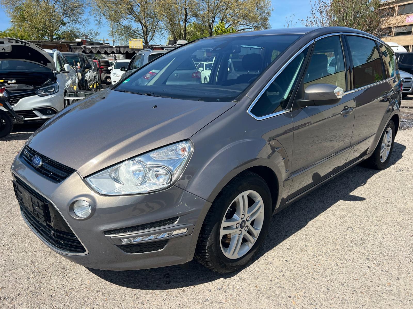 Ford S-Max 2,0 EcoBoost 149kW Titanium *Motorproblem*