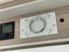 Bürstner 690 G FREISTAAT-ED. LINEO T*Autom.*Solar*Markise