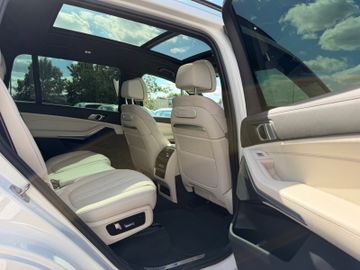 BMW X7 - 9