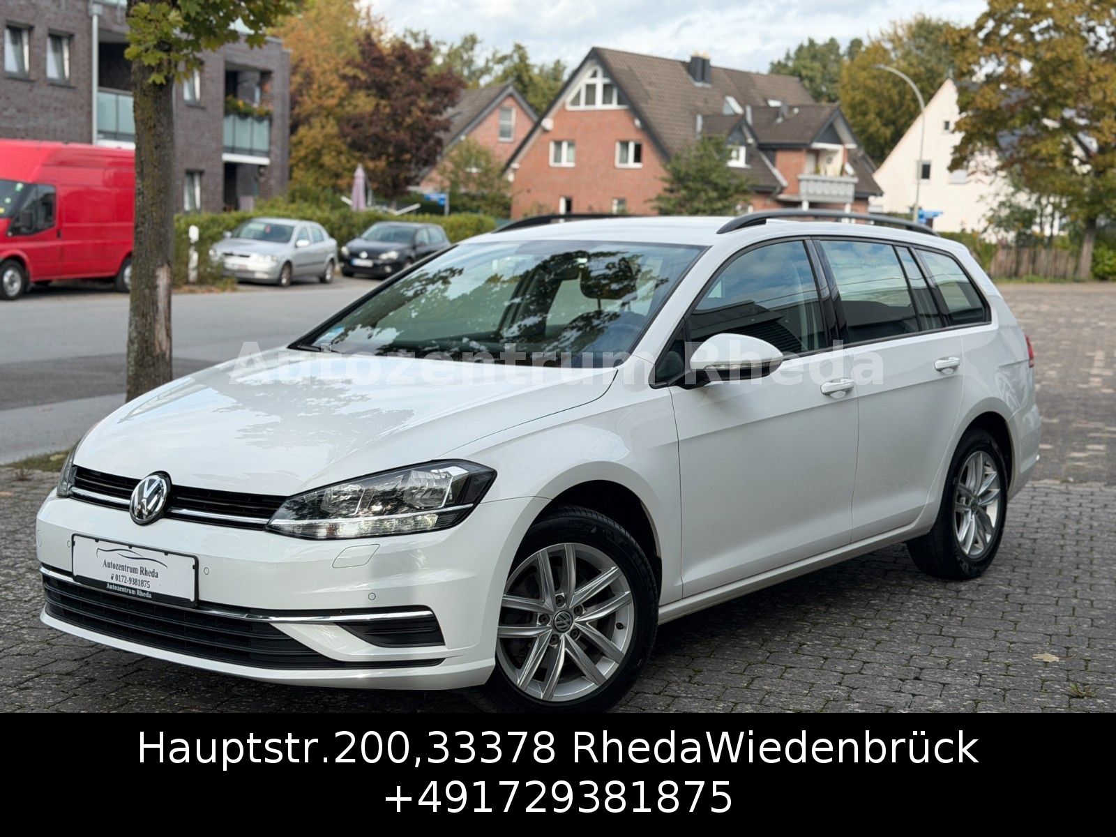 Volkswagen Golf - 1