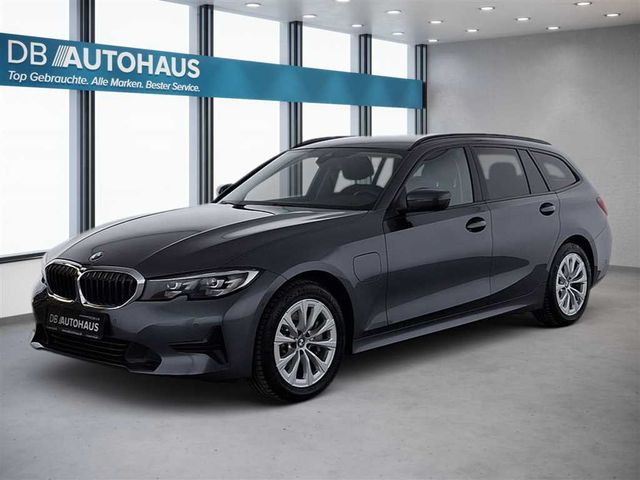 BMW 330e Touring Advantage Steptronic ParkAssist DWA
