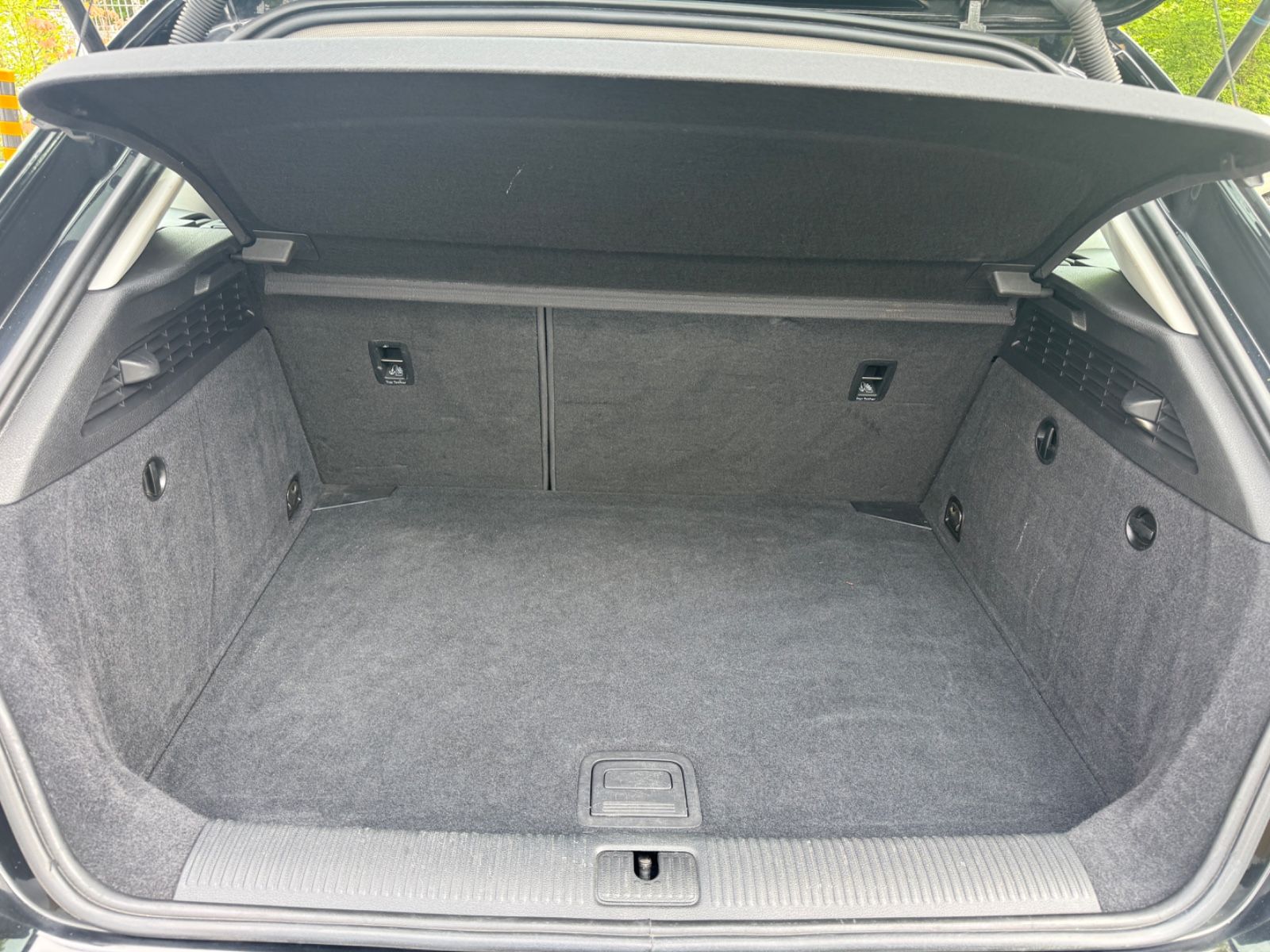 Fahrzeugabbildung Audi A3 Sportback ambition Bi-Xenon+Navi
