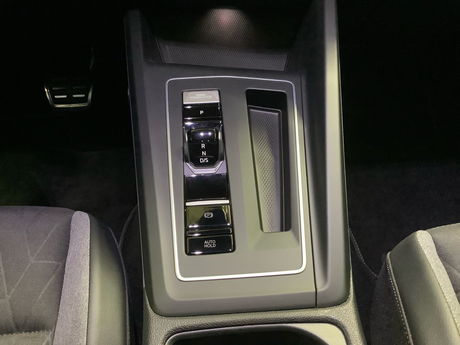 Golf Variant Goal 1,5 eTSI 110 kW DSG Matrix, A