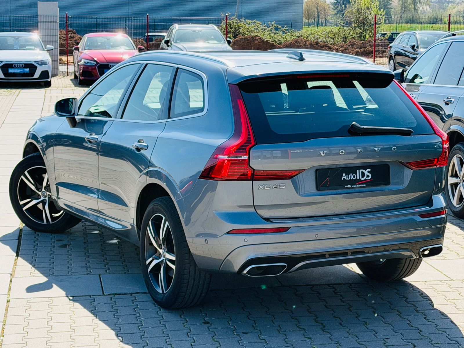 Volvo XC60 R Design AWD Aut.Pano.Navi.Garantie foto 5