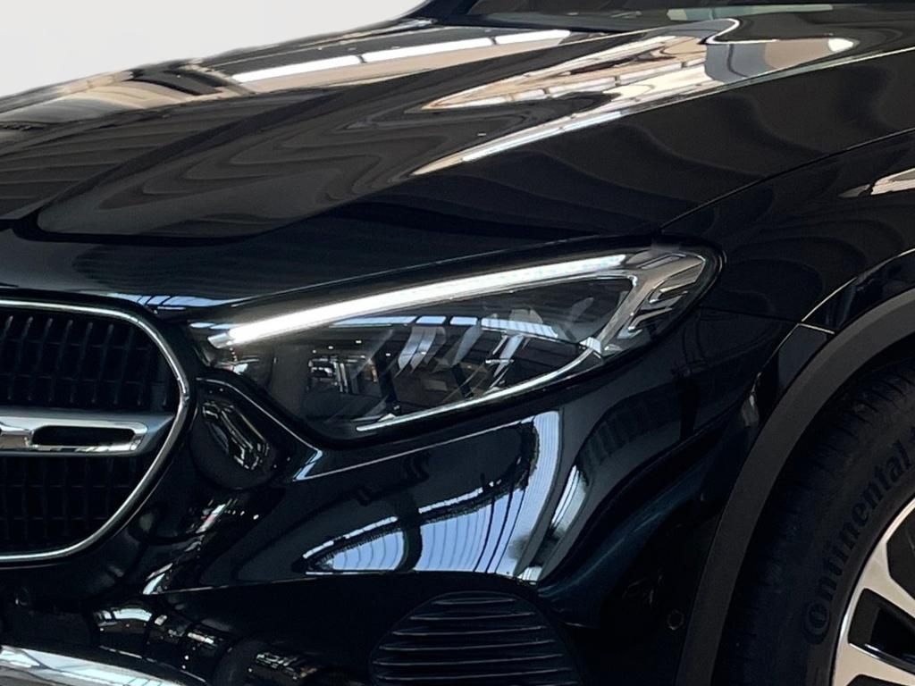 Fahrzeugabbildung Mercedes-Benz GLC 200 4M Avantg. Totwi. AHK Pano 360° LED SHZ