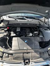 BMW 318i - - BMW 318 aus 2009: 318i