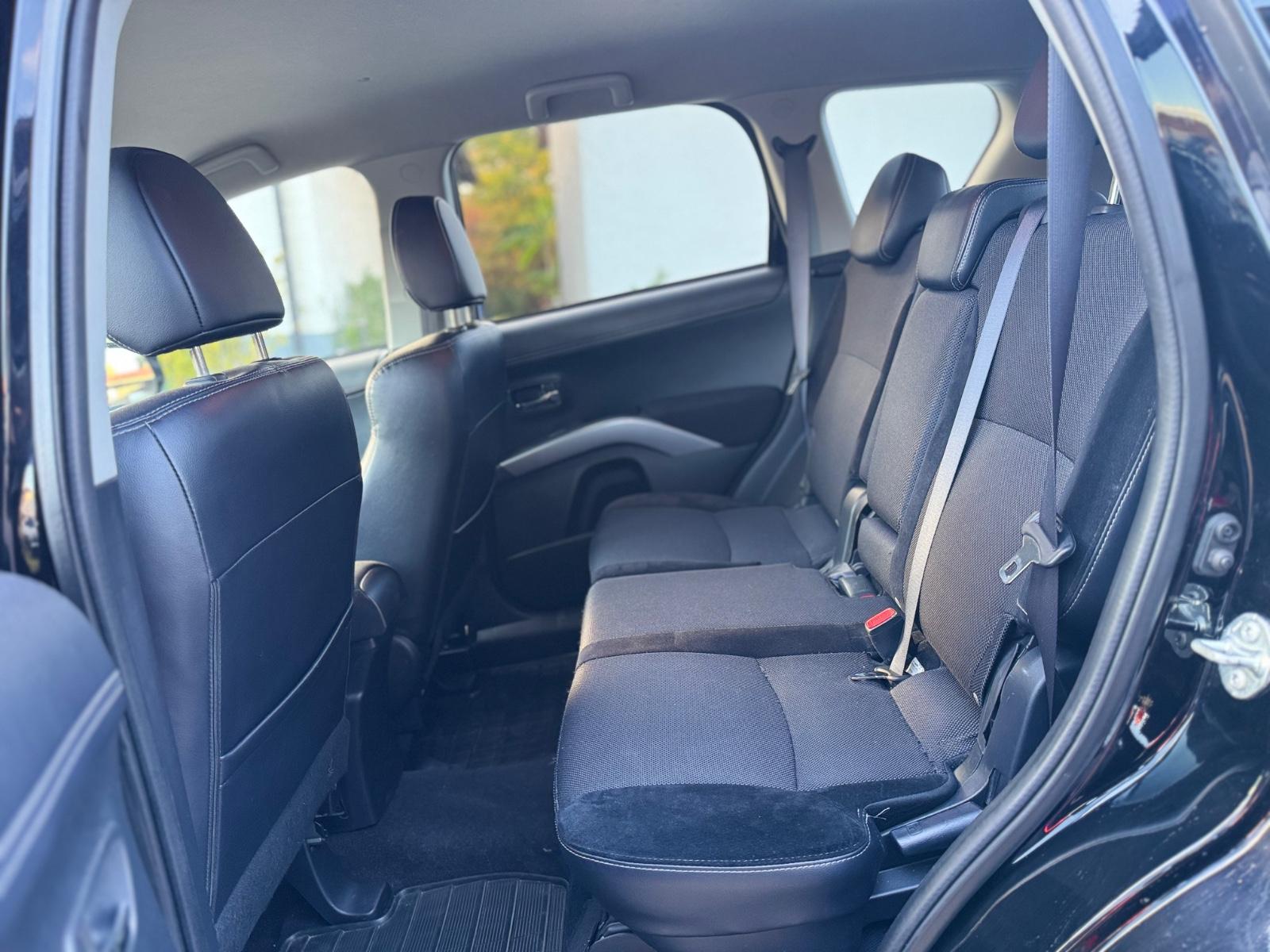MITSUBISHI OUTLANDER 2.2 DI-D 156ch 4X4 35 JAHRE BVA - ATTELAGE - SIÈGES CHAUFFANTS - BI-XÉNON - CAMÉRA DE RECUL