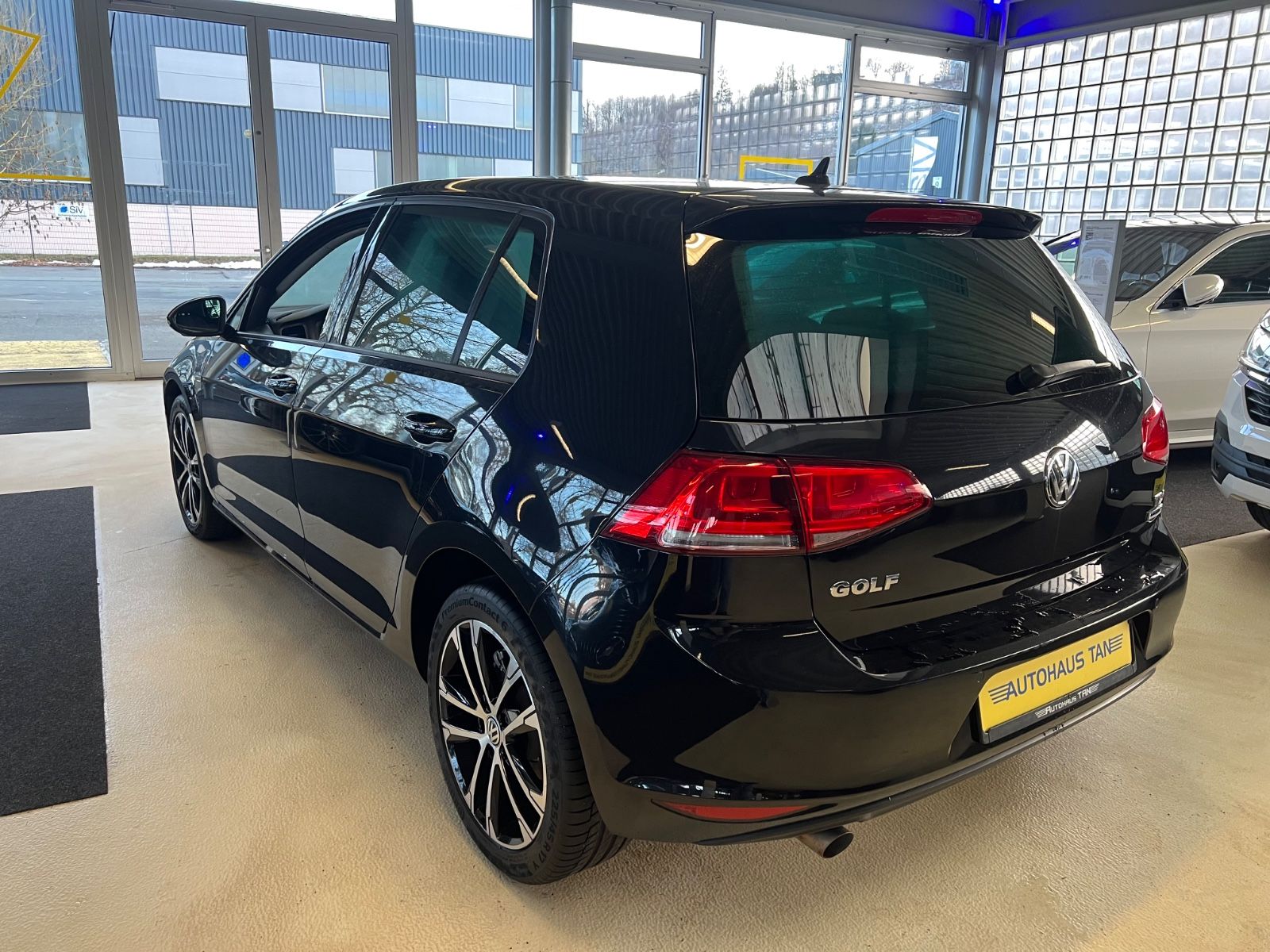 Fahrzeugabbildung Volkswagen Golf VII Lim. 1.6 TDI Comfortline BMT