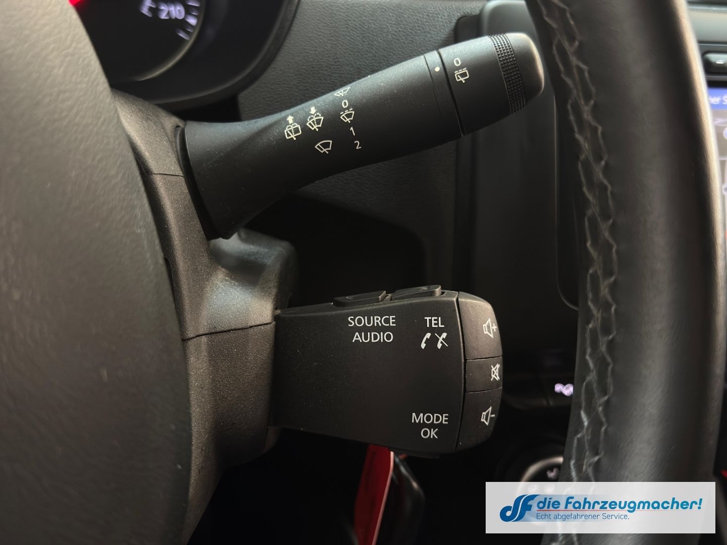 Fahrzeugabbildung Dacia Duster II Prestige 4WD Navi ACC Apple CarPlay An
