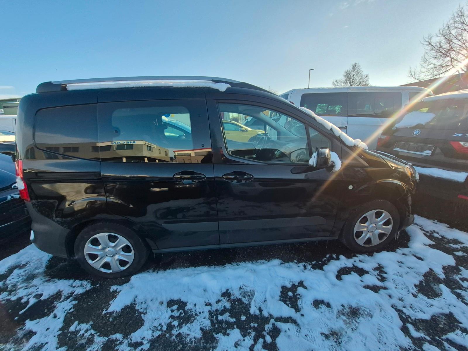 Ford Transit Courier Kombi Trend