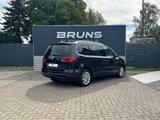 Volkswagen Sharan Highline 2.0 TDI DSG Pano AHK 6-Sitzer - Volkswagen Sharan: 6.2