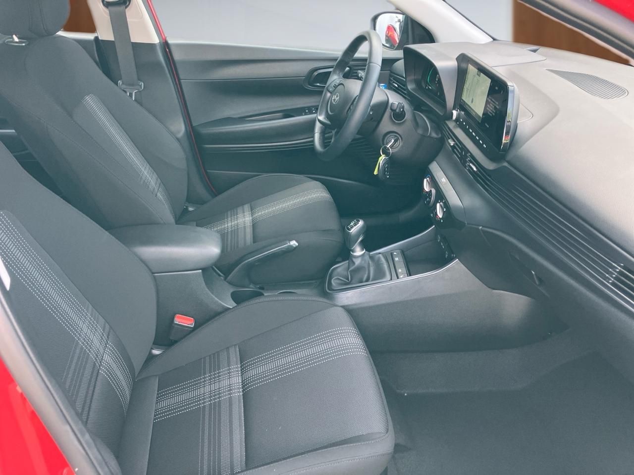 Fahrzeugabbildung Hyundai i20 TREND DynLicht Kam. LM Navi PDC SHZ SpurH