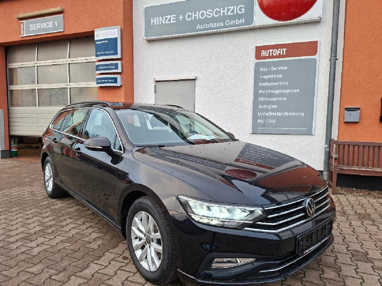 Volkswagen Passat Variant Business SHZ R-Cam Navi