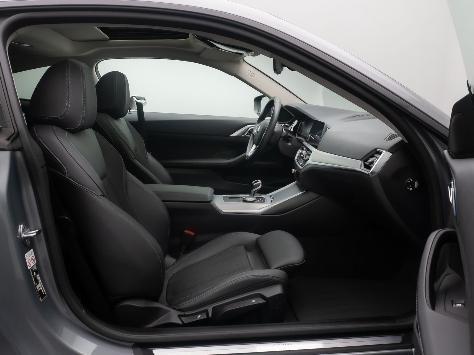 Fahrzeugabbildung BMW 420d Coup&eacute; Alarm HiFi DAB Sport Glasdach 18Zoll