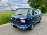 Volkswagen T3 Caravelle/Vanagon GL - blaue Volkswagen T3 Caravelle