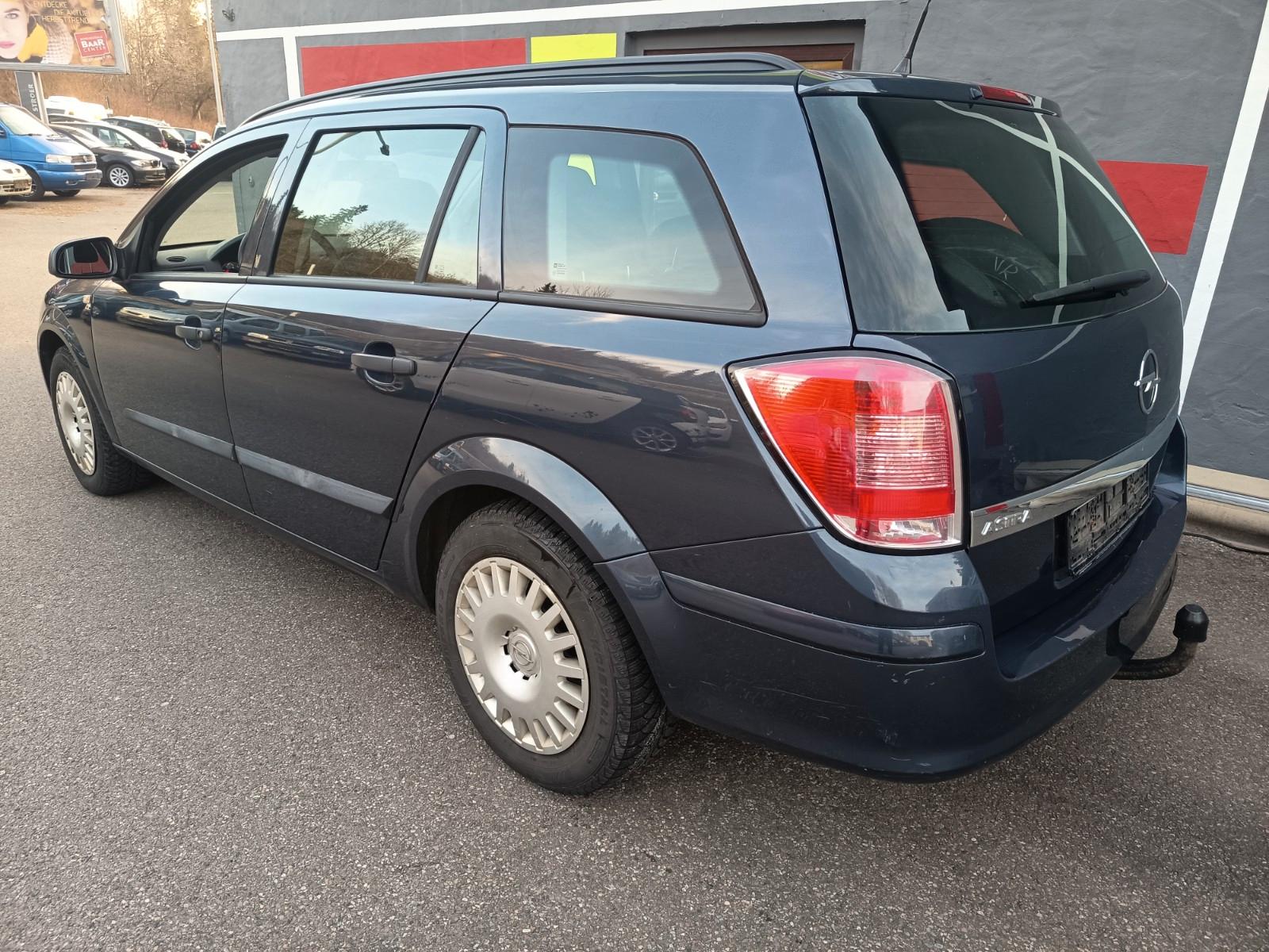 Opel Astra 2009 — photo 5