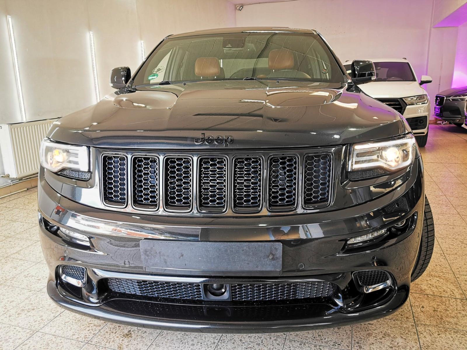 Jeep Grand Cherokee SRT 6.4 V8 HEMI 468 ch • 4x4 • Skyhook • Harman Kardon • Toit Panoramique