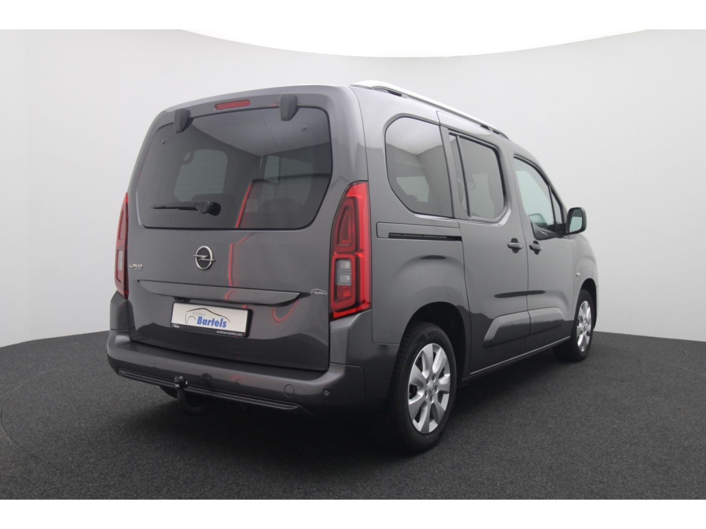 Fahrzeugabbildung Opel Combo Life INNOVATION AHK Kamera SHZ