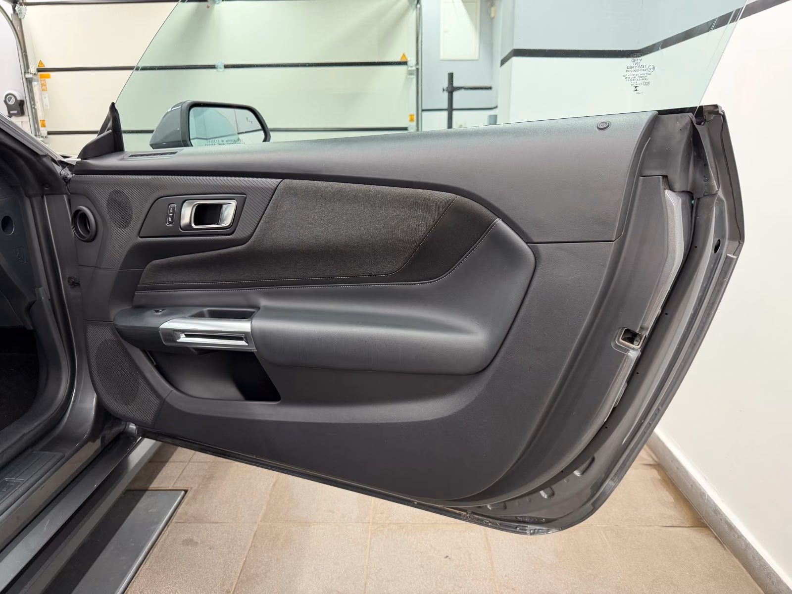 Ford Mustang Eco 2.3 Carbonized Grey/Duplex AGA/Perfo, миниатюра 17