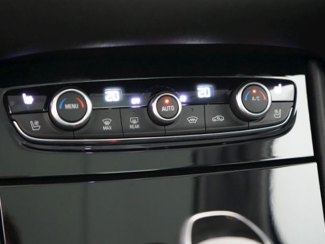 Grandland X ULTIMATE AT+AHK+NAVI+360 GRAD KAMERA