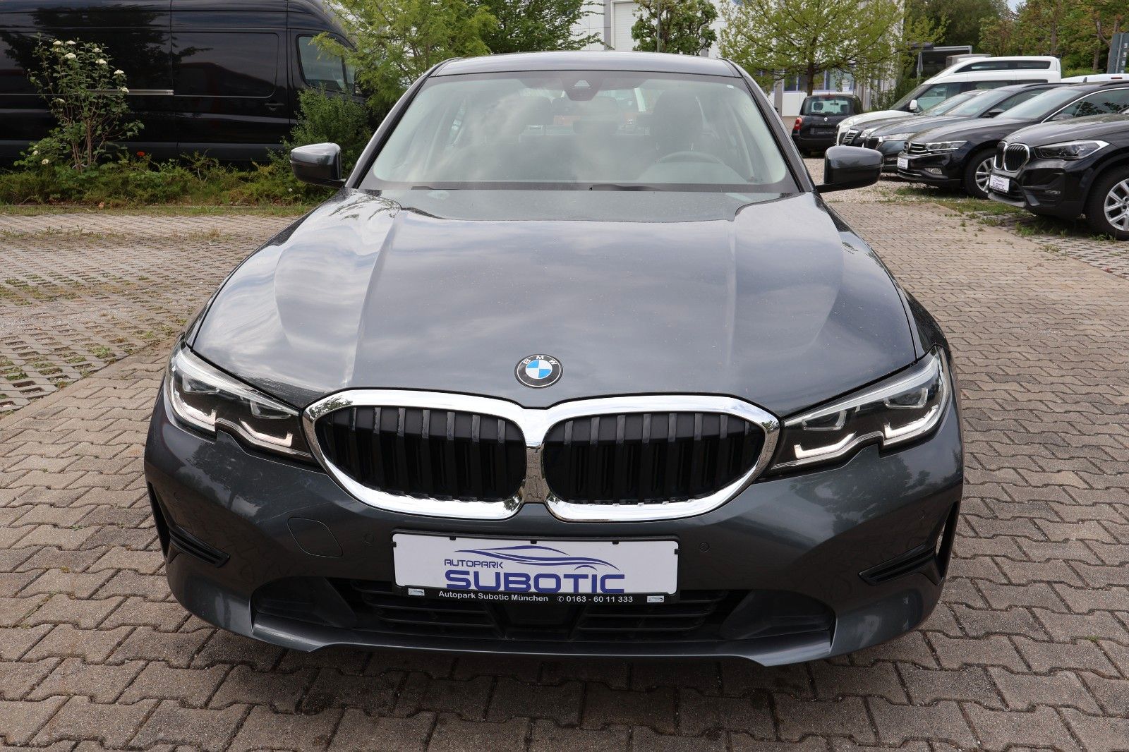 Fahrzeugabbildung BMW 318 Baureihe 3 Lim. 318 d Advantage