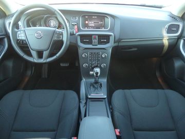 Volvo V40 - 9
